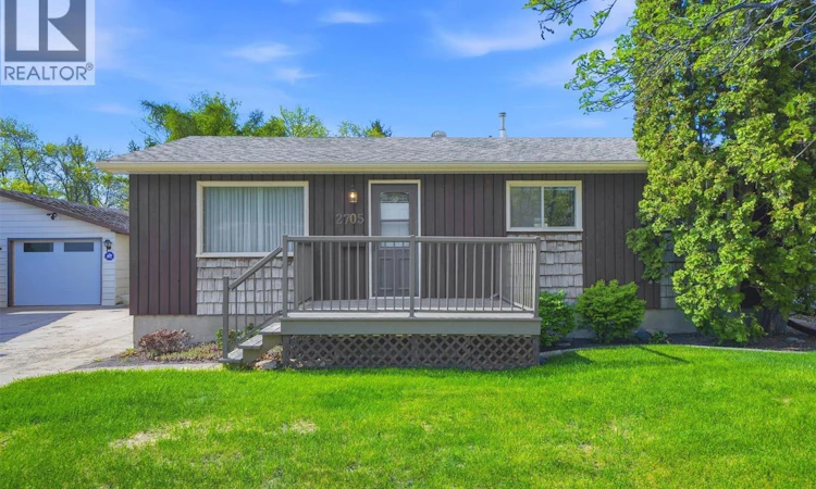 2705 37th Street W