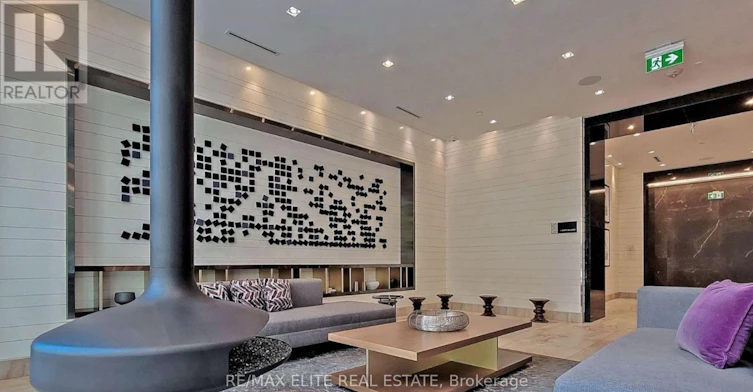 TH10-55 Charles Street E, Toronto, ON, M4Y 0J1 - 15