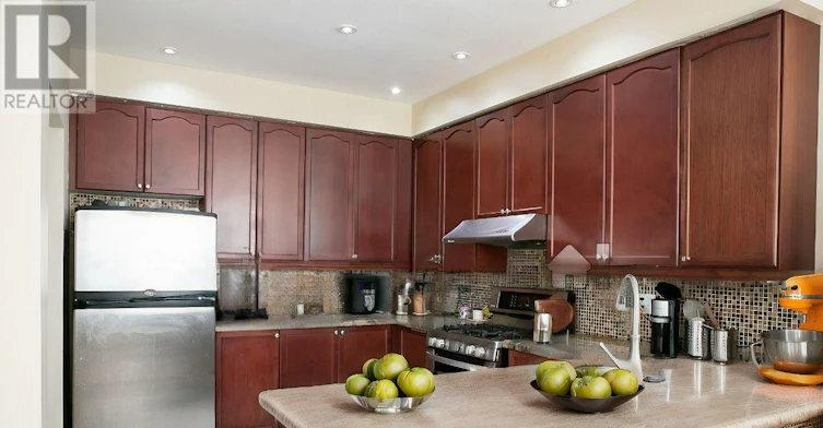 45 Golden Meadow Drive, Markham, ON, L6E 1E4 - 3