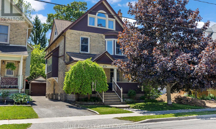 46 Gladstone Avenue
