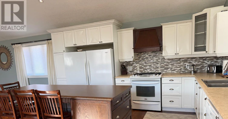 UPPER LEVEL-100 Essa Road, Barrie, ON, L4N 3K7 - 9