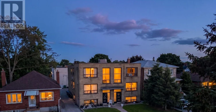 2-5 Hertford Avenue, Toronto, ON, M6M 1S1 - 22