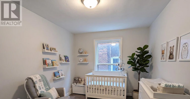 2-5 Hertford Avenue, Toronto, ON, M6M 1S1 - 16