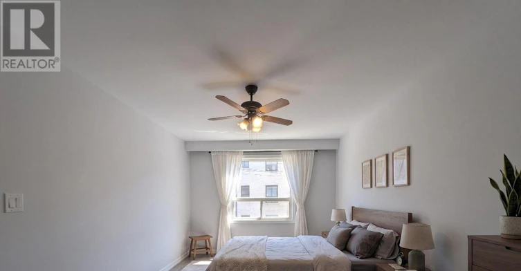 2-5 Hertford Avenue, Toronto, ON, M6M 1S1 - 10
