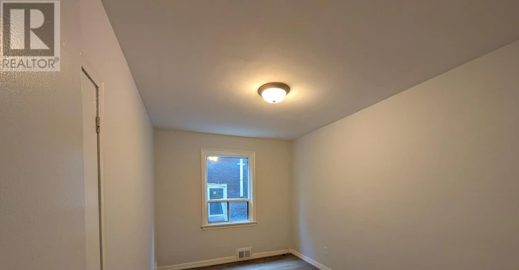 2-5 Hertford Avenue, Toronto, ON, M6M 1S1 - 17