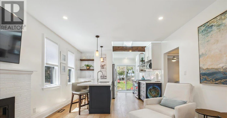 UPPER LEVEL-2113 New Street, Burlington, ON, L7R 1H7 - 4