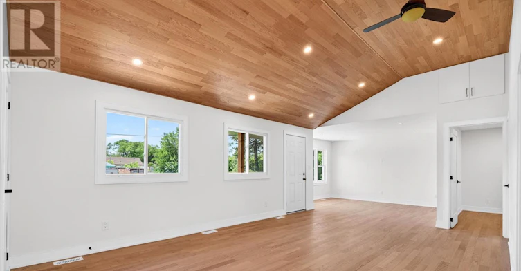 UPPER-8 Cornell Avenue, Hamilton, ON, L8E 5N2 - 16