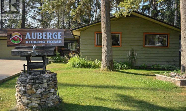 1306 Selkirk Drive