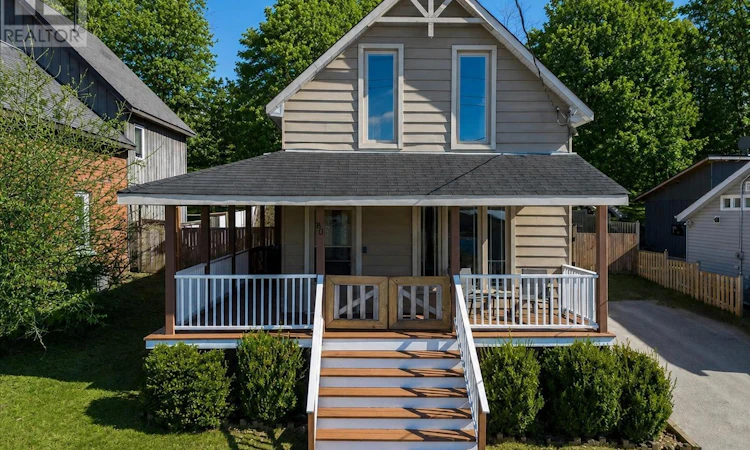 80 Robert Street W