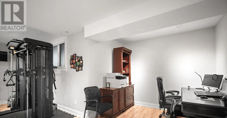 3 Donnybrook Lane, Toronto, ON, M9A 2V2 - 34