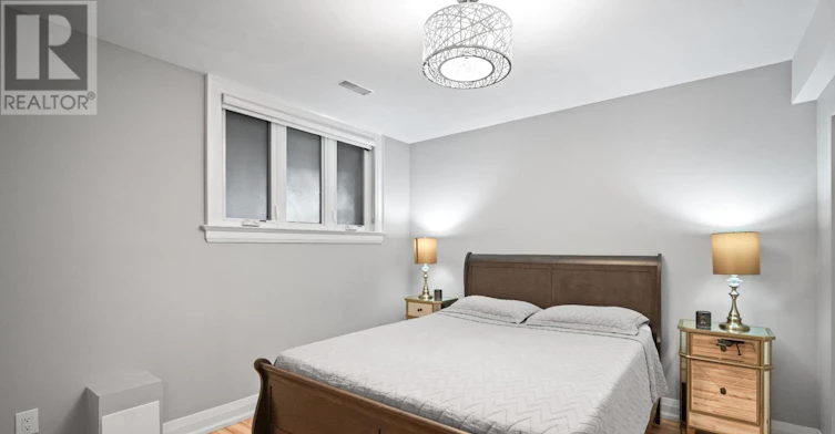 3 Donnybrook Lane, Toronto, ON, M9A 2V2 - 33