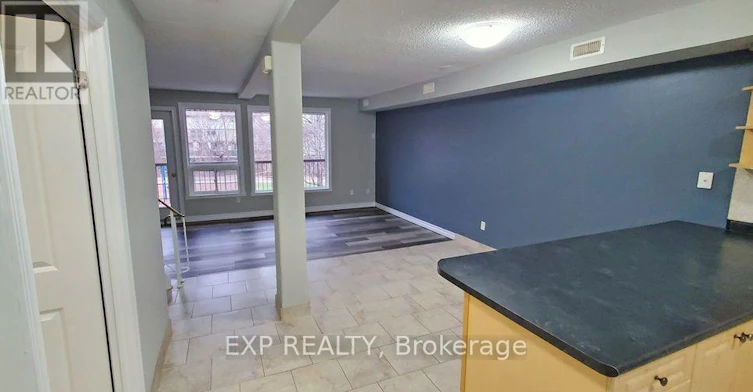 3-246 Lakeshore Road, St. Catharines, ON, L2M 1R6 - 2