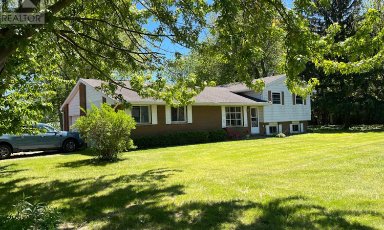 7504 Talbot Trail
