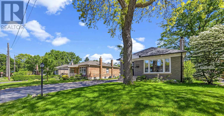 UPPER-2300 Wagner Crescent, Burlington, ON, L7R 1S9 - 2