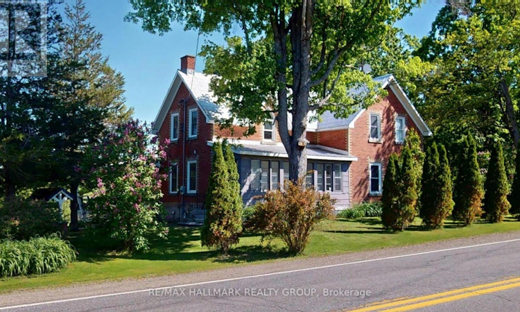 1423 County 2 Rd Road W