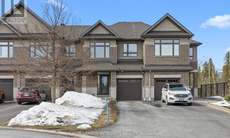 154 Woodhurst Crescent