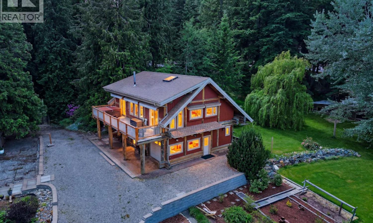2030 Solsqua Sicamous Road