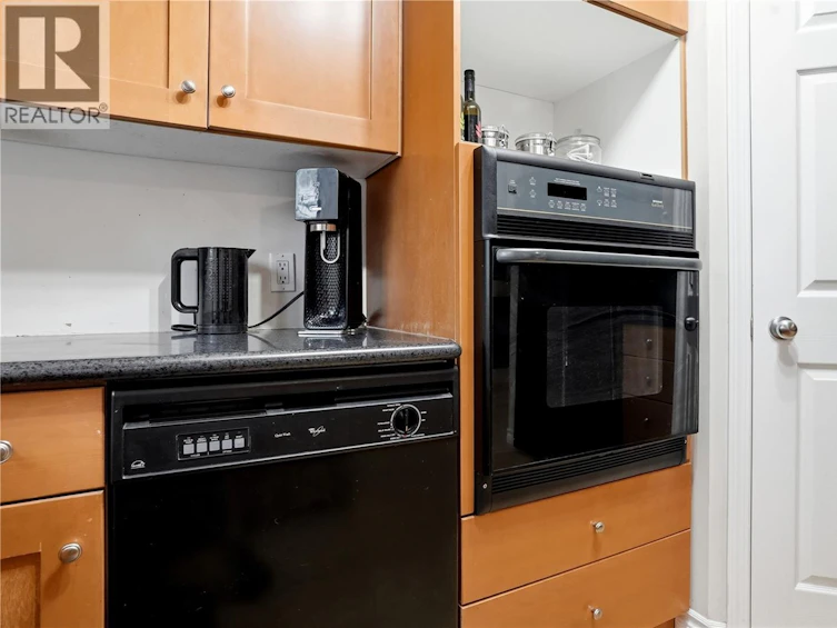 3229 15th Avenue, Regina, SK, S4T 1T1 - 14