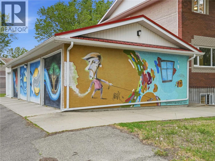 3229 15th Avenue, Regina, SK, S4T 1T1 - 46
