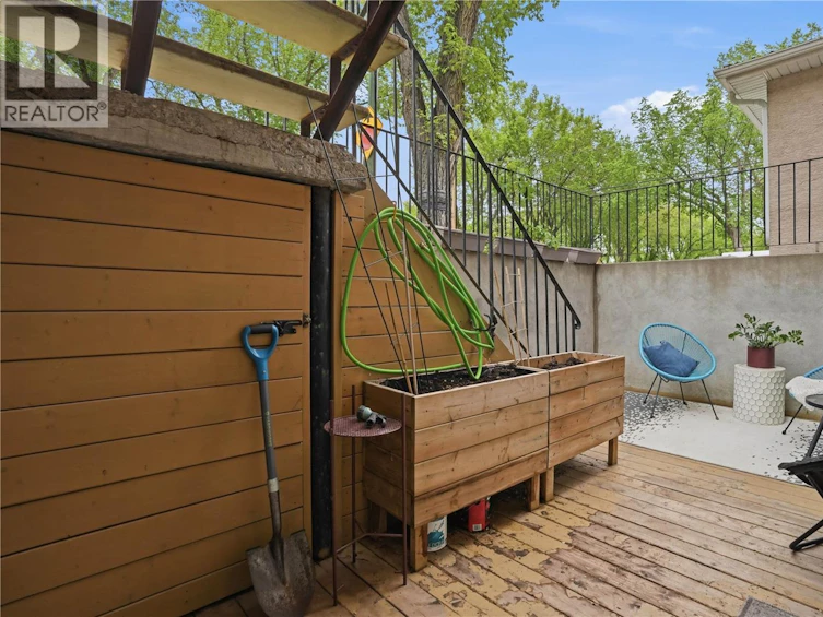 3229 15th Avenue, Regina, SK, S4T 1T1 - 40