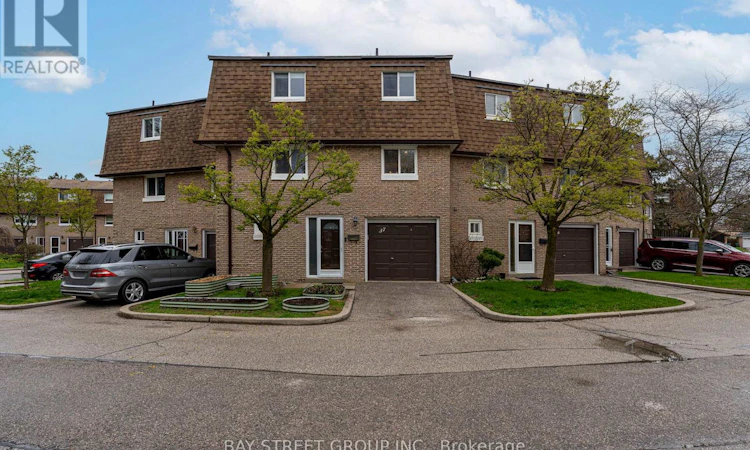 37-671 Huntingwood Drive