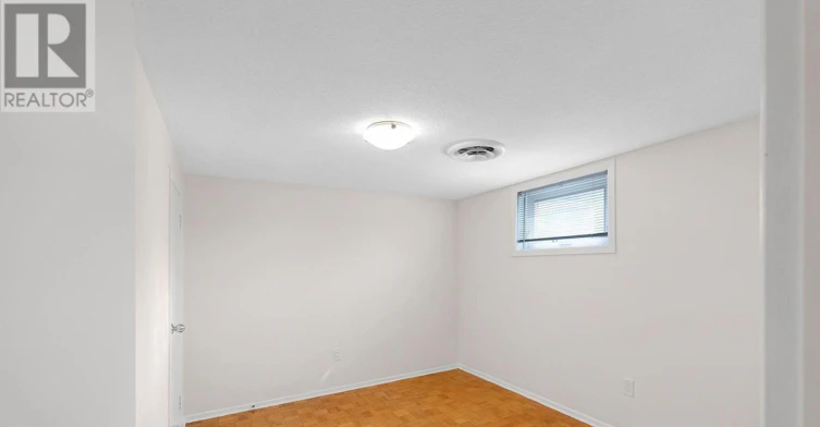 1038 Alexandra Avenue, Mississauga, ON, L5E 1Z8 - 13