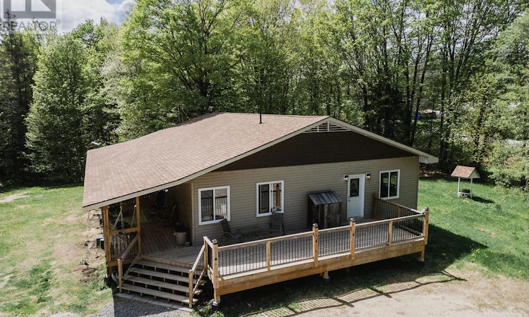 189 Pickerel Lake Road