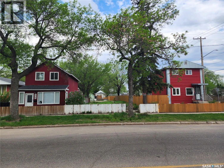 403 H Avenue S, Saskatoon, SK, S7M 1W6