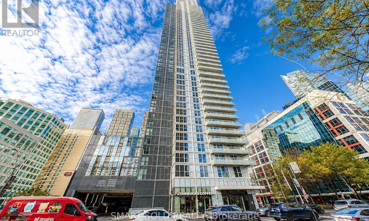 1712-300 Front Street W