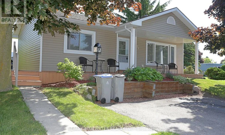 23 Pebble Beach Parkway E