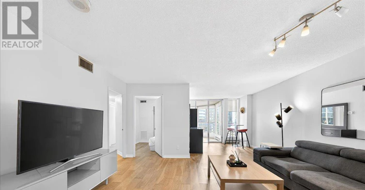 1506-55 Centre Avenue, Toronto, ON, M5G 2H5 - 5