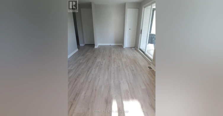 7592 Flewellyn Road, Ottawa, ON, K2S 1B6 - 6