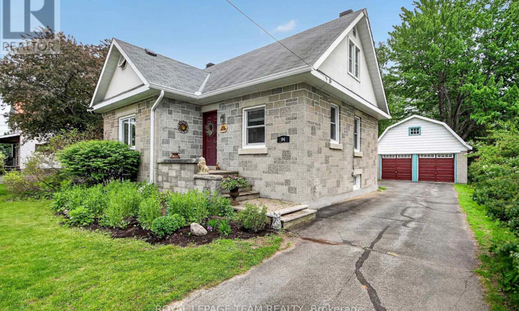 94 Strachan Street