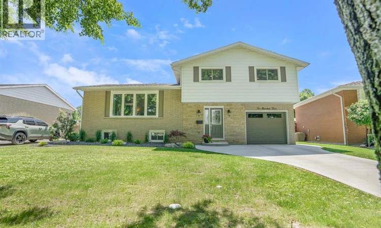 103 Cardinal Crescent