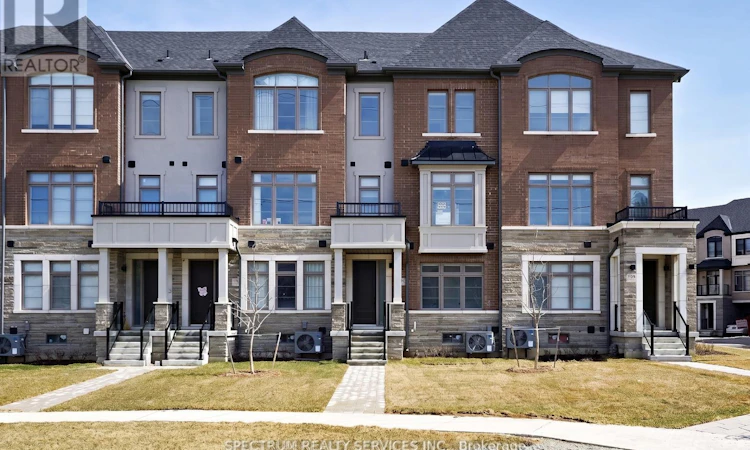 176 De La Roche Drive