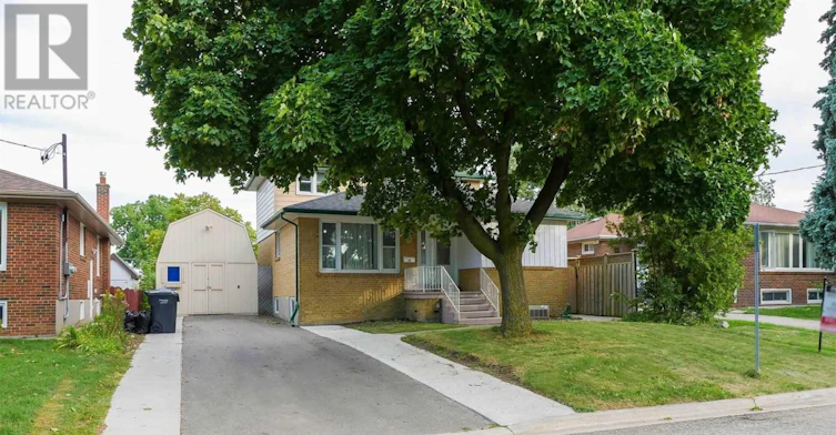 35 Cumberland Drive, Brampton, ON, L6V 1W5