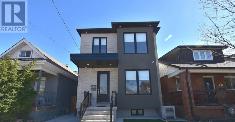 4-51 Craydon Avenue, Toronto, ON, M6M 2C8