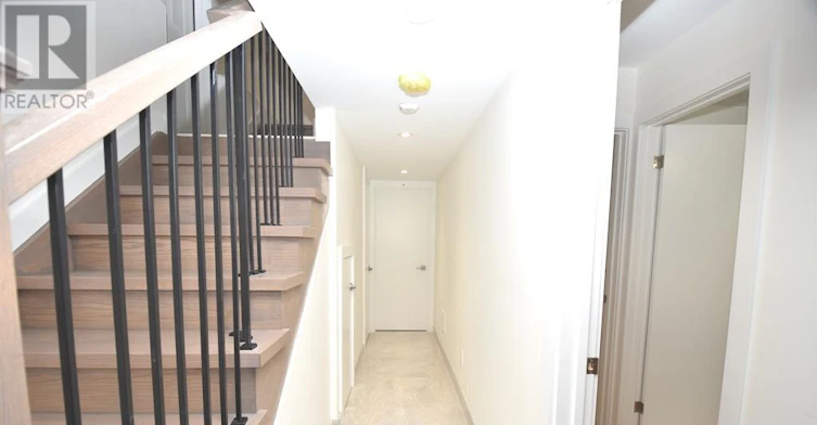 4-51 Craydon Avenue, Toronto, ON, M6M 2C8 - 3