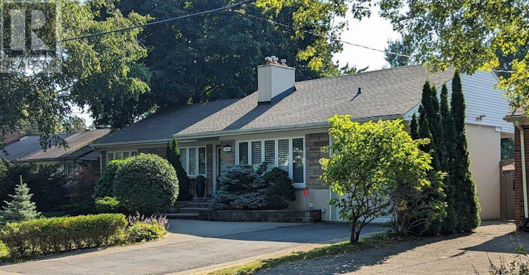 1602 Lincolnshire Blvd Boulevard, Mississauga, ON, L5E 2S7 - 2
