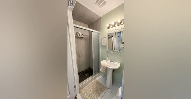 UPPER FLOOR-30 Woodward Avenue, London, ON, N6H 2G7 - 7