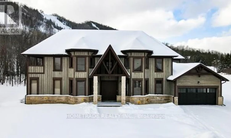 102 Hemlock Court