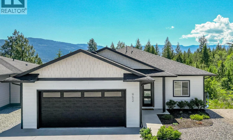 952 Ridgewood Drive