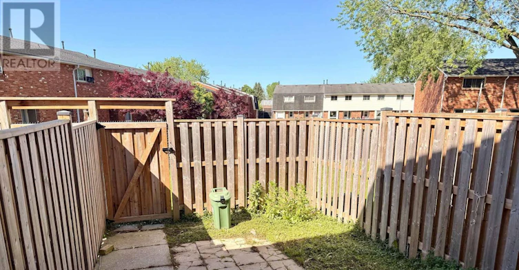 63 Toulon Crescent, London, ON, N5V 1J4 - 8