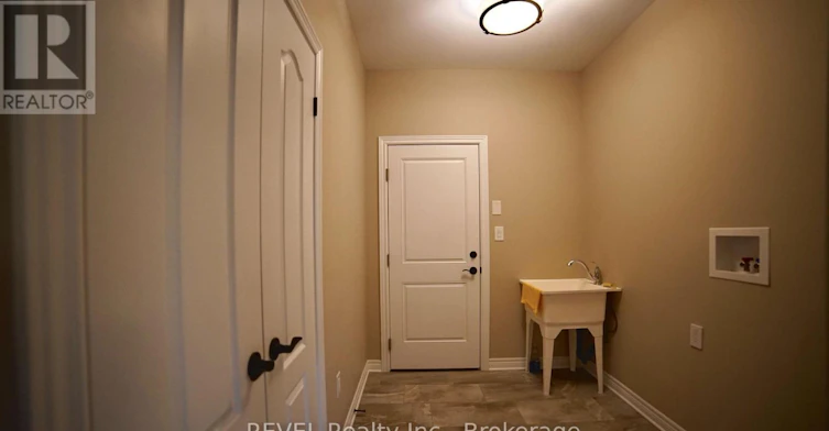 7135 Optimist Lane, Niagara Falls, ON, L2E 0B2 - 13