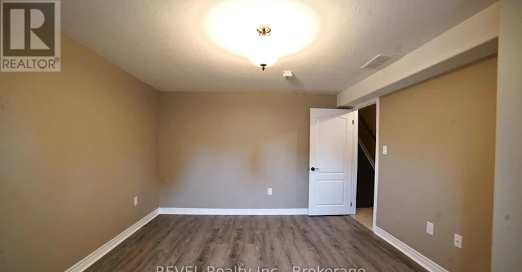 7135 Optimist Lane, Niagara Falls, ON, L2E 0B2 - 27