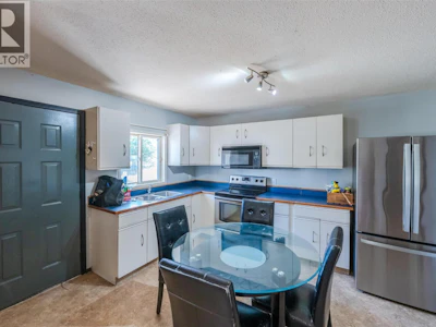 800 Coulthard Road - 3