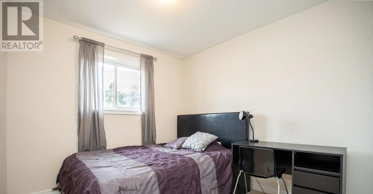 31 1/2 Thorold Road E, Welland, ON, L3C 3T3 - 24