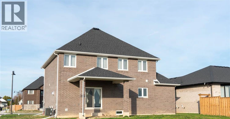74 Dundee Drive, Chatham-Kent, ON, N7M 0S8 - 3