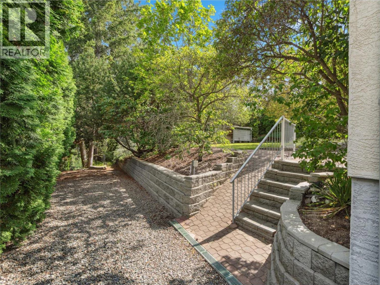 1869 Mckinley Court, Kamloops, BC, V2E 2L9 - 43