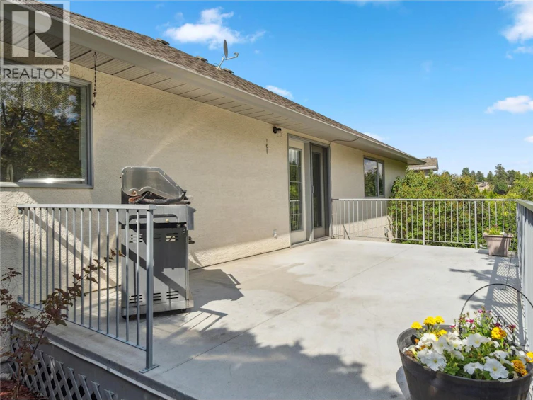 1869 Mckinley Court, Kamloops, BC, V2E 2L9 - 8